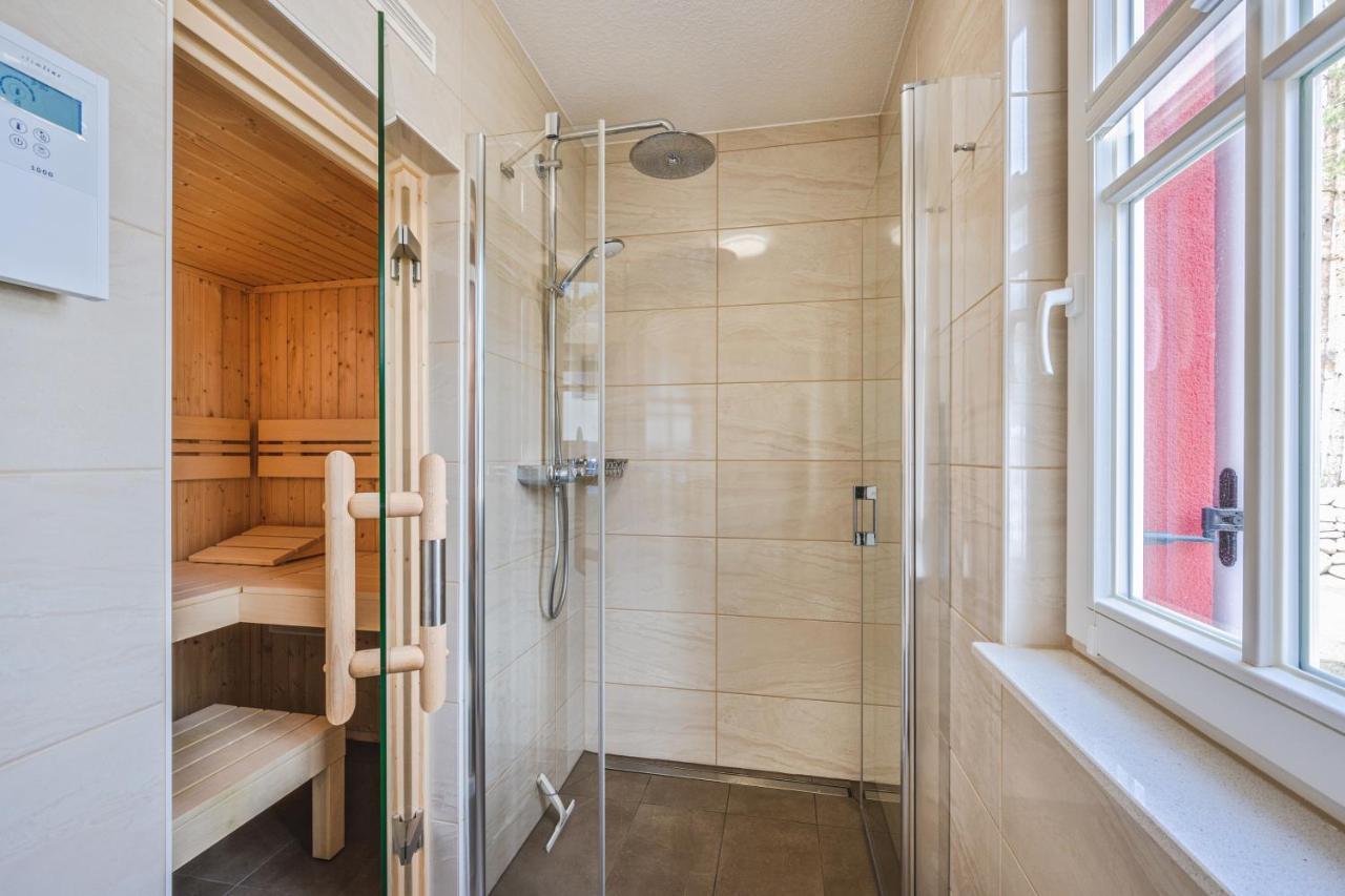 Reetdachhaus Am Haff Mit Sauna, Terrasse, Wlan Zirchow Екстер'єр фото